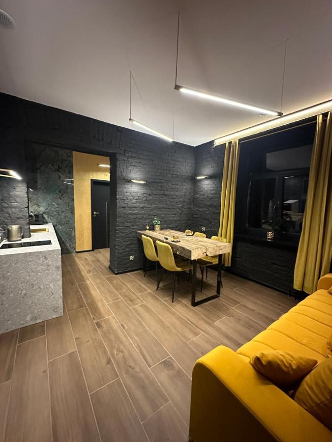Darkhouse Flaviker Lägenhet Łódź Exteriör bild