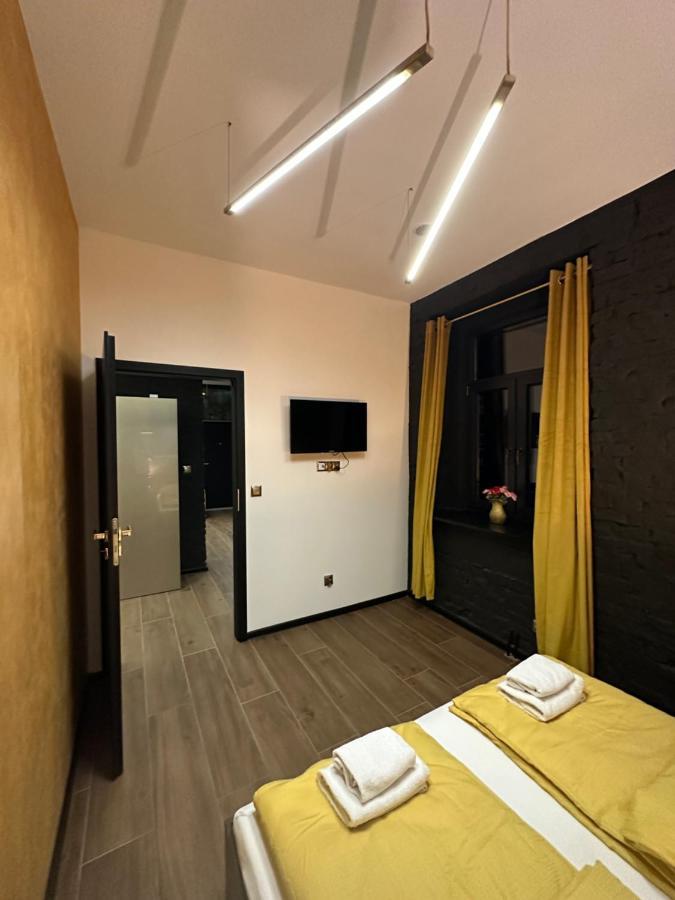 Darkhouse Flaviker Lägenhet Łódź Exteriör bild