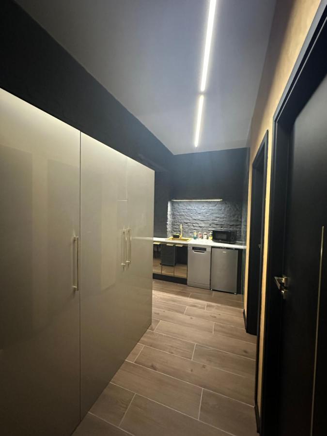 Darkhouse Flaviker Lägenhet Łódź Exteriör bild