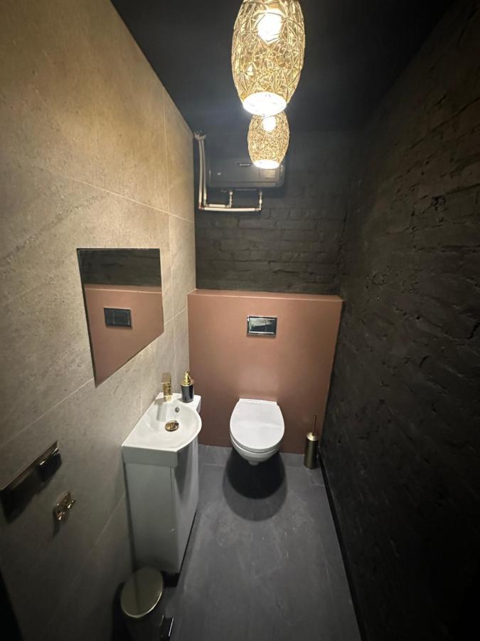Darkhouse Flaviker Lägenhet Łódź Exteriör bild